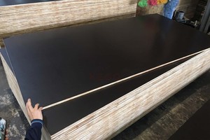 Venta al por mayor impermeable Acacia/contrachapado con película de núcleo de madera dura mixta E0/E1 decoración de melamina MDF E2 para la construcción - Product Image 3