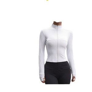 Veste de yoga pour femme grande taille de haute qualité avec fermeture éclair intégrale, respirante, séchage rapide, sans coutures, extensible dans quatre directions, légère, avec logo frontal - Product Image 3
