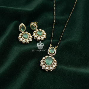 Ensemble de bijoux fins et tendance Green Stone Mangal Sutra avec diamants pour mariages, fêtes, cadeaux, anniversaires, fiançailles, anniversaires de naissance - Product Image 3