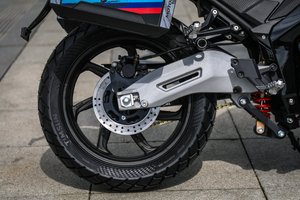Motocicletas Deportivas Eléctricas de Alta Velocidad, Nuevas, con Ruedas de 17 Pulgadas, 100% Eléctricas, 4000W, del Fabricante - Product Image 4
