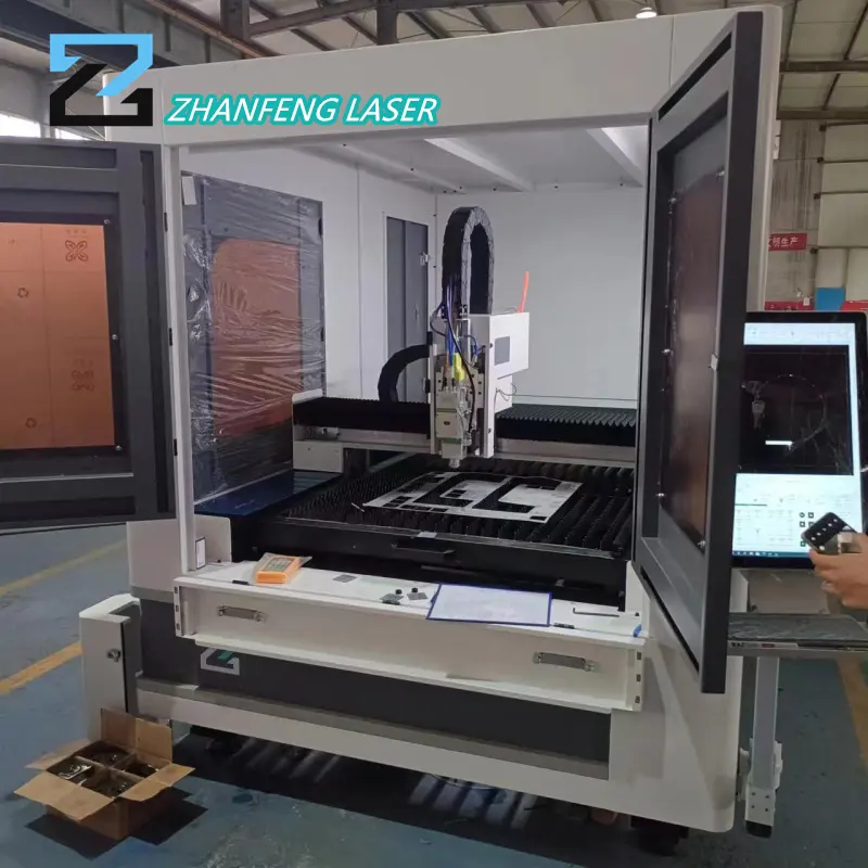 Metalik işleme makineleri için sıcak satış lazer kesici CNC Fiber lazer makinesi paslanmaz çelik boru tüp kesme