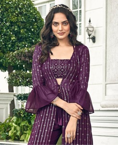 Vestido Indo occidental de seda con estilo moderno con bordado elegante y trabajo de secuencia para ropa de fiesta festiva de boda - Product Image 6