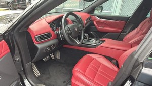 MEJOR OFERTA 2021 Ma-se-ra-ti Le-va-nte S GranSport SUV 4D TRANSMISIÓN AUTOMÁTICA - Product Image 2