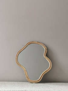 Espejo de Pared con Marco de Madera KALATRI con Borde Pulido para Uso Doméstico - Product Image 2