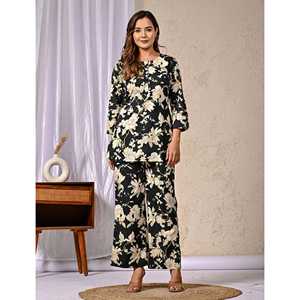 Conjunto de Ropa Americana, Estampado de Flores Negras, Algodón - Product Image 3