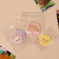 Sacs d'emballage en PVC transparents avec trou de suspension et fermeture éclair pour badges à bouton en PVC et épingles en émail, prêts à être expédiés, pour cartes, épingles et breloques en acrylique