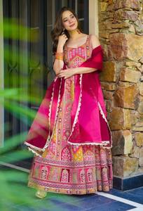 Conjunto de Salwar Kameez Garba Especial con Dupatta, 3 Piezas, Listo para Usar, Seda Japonesa Regular Pesada de Secado Rápido, para Fiestas de Navratri - Product Image 2