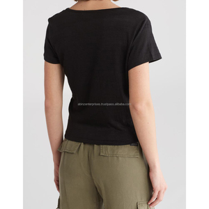 Colección Verano 2024: Camiseta Casual de Gasa para Mujer con Cuello Redondo, Manga Corta, Transpirable, con Ajuste Lateral y Diseño Cruzado Falso - Product Image 5