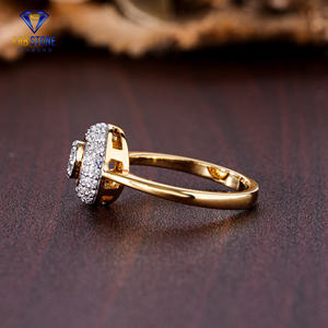 Lab-Stone Party Wear Bague en diamant 0.526 TDW Diamant taille ronde Or jaune Couleur EF-VS - Product Image 3