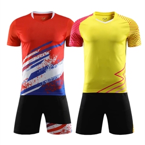 Maillot d'entraînement de football en polyester 100% unisexe, imprimé par sublimation personnalisée, combinaison de football pour jeunes et adultes de différentes tailles - Product Image 3