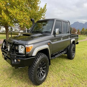 Xe Toyota Land Cruiser R 79 Double Cab 4x4 4.2L Diesel số sàn <span class=keywords><strong>5</strong></span> cấp, đời 2023, đã qua sử dụng tốt - Product Image 1