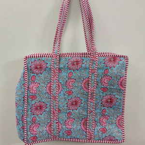 2025 New Launch Beaded <b>Quilted</b> Tote Bag Women Fashion Casual <b>Handbag</b> Purse Available For Export At Affordable Price - Product Image 1