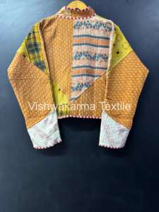 Veste courte matelassée Kantha pour femmes, fabrication artisanale indienne, réversible, respectueuse de l'environnement, patchwork fini, manteau vintage automne-hiver - Product Image 6