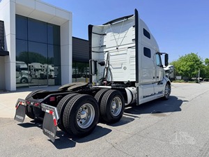 รถบรรทุกหัวลากแบบมีห้องนอน ปี 2021 มือสอง VOL_VO VNL64T760 รถบรรทุกหัวลากแบบมีห้องนอน - Product Image 2