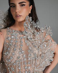 Vestido de Novia de Satén de Alta Calidad, Largo hasta el Suelo, Bordado Tradicional Hecho a Mano, Cuello Alto, Estilo Elegante para Fiesta, Natural - Product Image 3