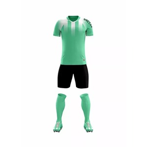 Camiseta de fútbol personalizada OEM de alta calidad Diseños versátiles Uniforme de equipo duradero para un rendimiento óptimo - Product Image 5