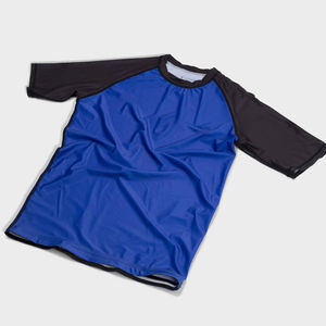 Vêtements de fitness personnalisés pour hommes, en polyester, à demi-manches, de couleur unie, avec protection UV, vêtements de fitness - Product Image 5