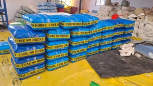 Couverture de résistant à l'eau de feuille de bâche de plastique laminé par HDPE 150gsm pour la couverture de camion et les chantiers de construction style simple - Product Image 6