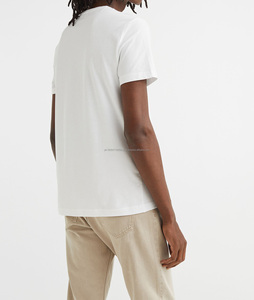 T-shirt à logo personnalisé pour hommes Meilleure qualité Séchage rapide Élégant Imprimé en 3D Design vierge bouffé numérique Prix de gros - Product Image 2