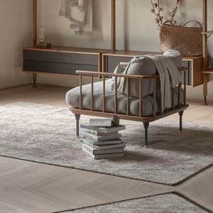 Sillón Moderno Kirana Hecho de Madera de Teca Maciza y Cojines Gruesos con Acabado en Nogal para Interiores y Exteriores. - Product Image 4