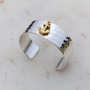 Bracelet ouvert en laiton plaqué argent pour femmes, style élégant de créateur avec gravure personnalisée, bijoux de mode, cadeau, approvisionnement en vrac - Product Image 4