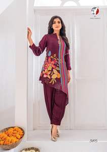 งานมือเครปหนักของนักออกแบบล่าสุดพิมพ์ชุด Kurti โดย Fab Zone - Product Image 4