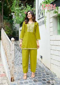 Collection d'été Catalogue complet des ensembles Viscose Vatican Silk Co-Ord pour vêtements décontractés et fêtes disponibles au tarif de gros - Product Image 3