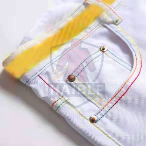 กางเกงยีนส์ขาสั้นผู้ชายดีไซน์ใหม่ โลโก้สั่งทำ เอวสูง สวมใส่สบาย เป็นมิตรกับสิ่งแวดล้อม บริการ OEM ผ้าฝ้าย 100% ระบายอากาศได้ดี น้ำหนักเบา - Product Image 4