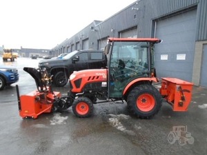 Tractor Agrícola LX2610 de 35HP con Bomba de Engranajes y Caja de Cambios - Garantía de 5+ Años (2023) - Product Image 2
