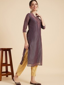 Ensemble pantalon et kurta élégant à col en V, manches longues, imprimé floral, travail au fil, design tendance, polyester, pour femmes et filles - Product Image 4