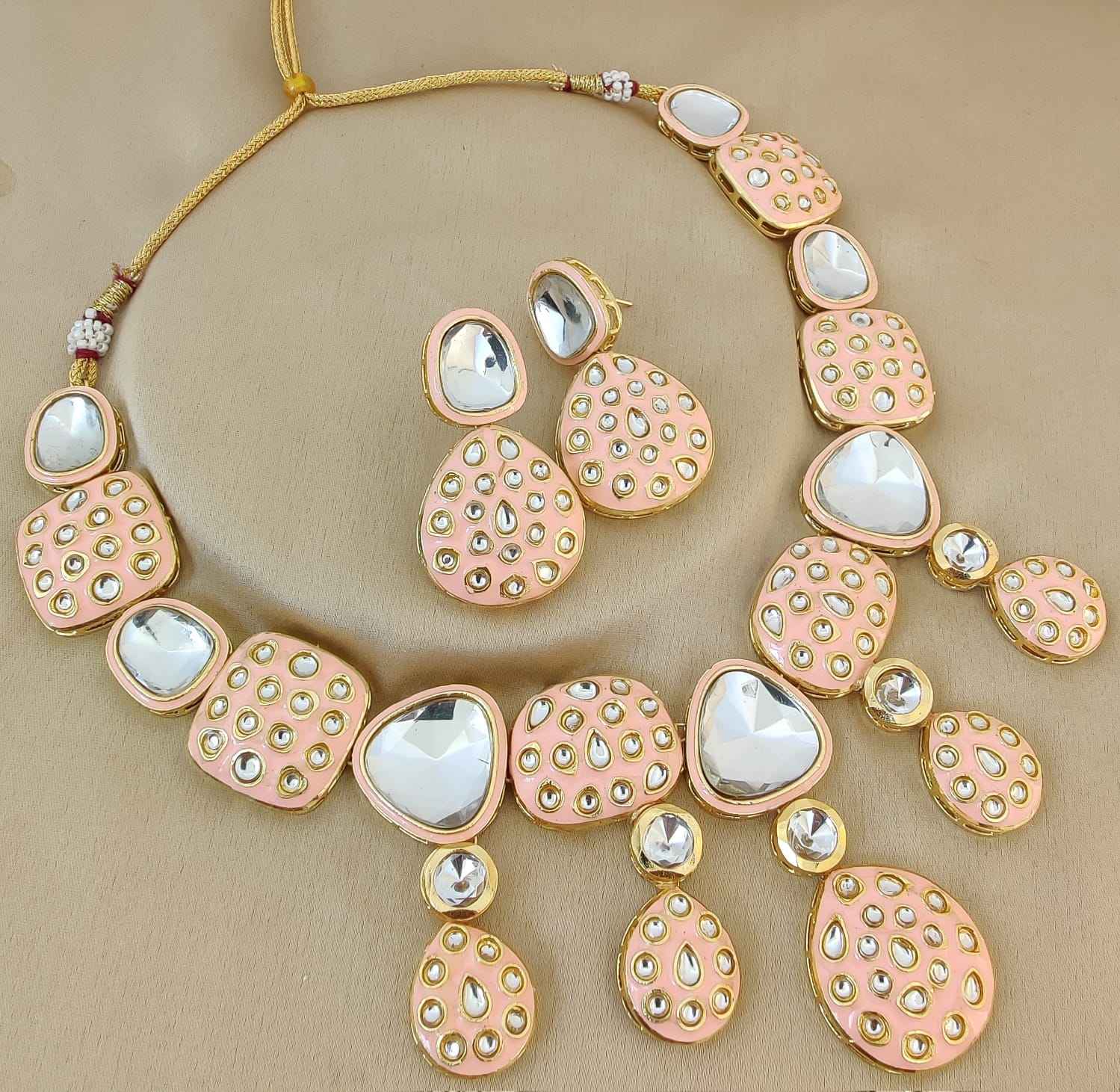 สีชมพูบลัช