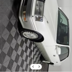 Toyota Crown Royal Sedán de Lujo Usado de 1999, Sin Reserva, del Mercado Japonés, Motor 1JZ de 6 Cilindros, Versión Estadounidense Título - Product Image 1