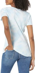 T-shirts minimalistes en coton à col en V pour femmes, doux et confortables, vente en gros de t-shirts pour femmes de Bangladesh Garments - Product Image 4