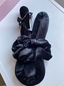 ชุดแท่งม้วนผมพร้อมคลิปหนีบผมดัดโค้งงอได้แบบนุ่มชุดลูกกลิ้งยาวกำมะหยี่สีดำแบบปรับแต่งได้สินค้าใหม่ - Product Image 4