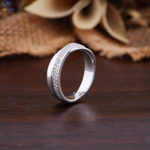 Bague en or blanc avec diamants de taille ronde 0.28 TDW Couleur EF-VS pour fiançailles et mariage Matériau en or 18K 14K - Product Image 4