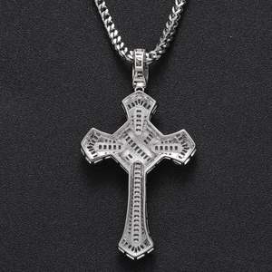 Sarva Jewels Collier pendentif en or massif 14 carats personnalisé Collier en moissanite avec croix en diamant VVS coupe baguette Style Hip Hop pour fête - Product Image 3