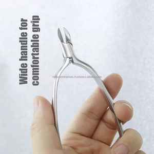 Cortacutículas REEAX ENTERPRISES de Acero Inoxidable con Logotipo Personalizado, Cortador de Uñas con Empaque Personalizado para Tiendas de Belleza - Product Image 5