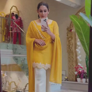 Top Bordado de Georgette Sintética con Pantalón Plazzo Blanco de Chinon Puro - Product Image 1