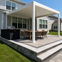 Pergola bioclimatique en aluminium motorisée pliable et personnalisable de qualité supérieure pour jardin, terrasse et patio extérieur