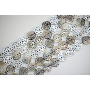 Chaîne de perles rondes élégantes en coquillage SG0060 - Product Image 1