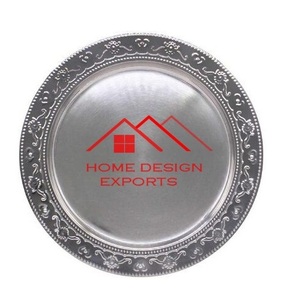 Best Seller Metal terminado para placa de cargador Diseño de grabado Venta caliente Plato para servir alimentos Precio al por mayor Pedido mínimo - Product Image 1