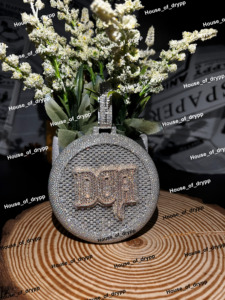 Colgante Redondo Personalizado de Plata de Ley 925 con Alfabeto y Diamantes Moissanite, para Collar Unisex - Product Image 3