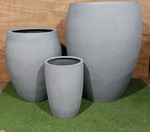 Pots décoratifs en polystone, planteur en pierre grise - Product Image 2