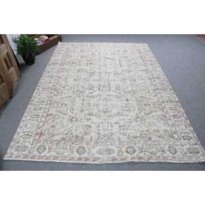 Alfombra Grande Vintage de 6.1x8.9 pies (186x272 cm), Alfombra Turca Blanca con Estampado Animal - Product Image 1