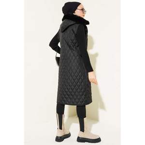 <b>Women's</b> Diamond Pattern Hooded Zippered <b>Vest</b> Black Embroidered Streetwear Cotton Knitted Fabric Waterproof for Spring Autumn - Product Image 3