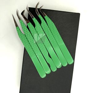 แหนบต่อขนตาปลอมจากญี่ปุ่นสีเขียวมรกตปรับโลโก้ชุบทองอย่างยั่งยืน - Product Image 4