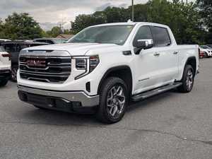 Sierra 1500 SLT Crew Cab AWD 2024 d'occasion, conduite à gauche, jantes en alliage R18 foncées, sièges en cuir, démarrage à distance, Bluetooth, Android Auto - Product Image 2