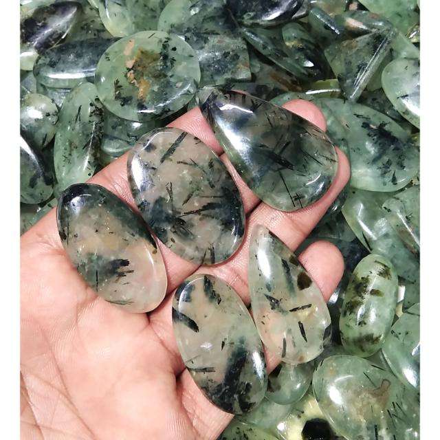 เขียว\ดำ