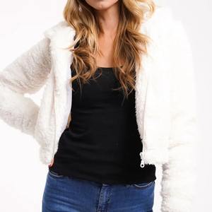 Nouveaux arrivages de sweats à capuche tricotés à la mode en polaire Sherpa blanche pour femmes avec impression de logo personnalisé pour femmes - Product Image 4