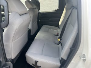 Toyota Tacoma SR5 d'occasion propre 2024 - Product Image 6